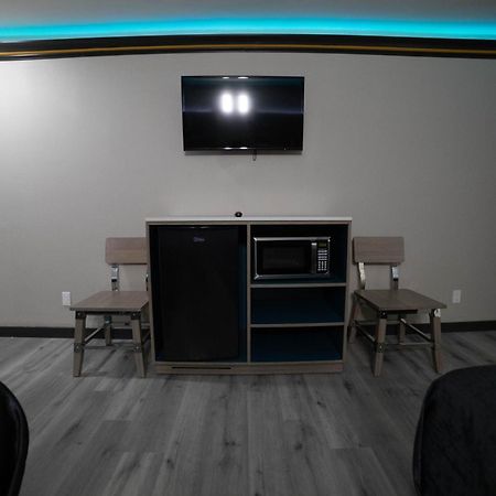 Artesia Motor Inn เบลฟลาวเวอร์ ภายนอก รูปภาพ