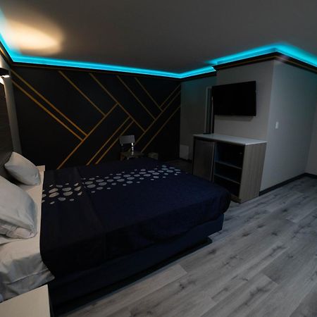 Artesia Motor Inn เบลฟลาวเวอร์ ภายนอก รูปภาพ