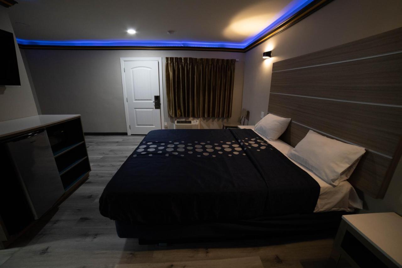 Artesia Motor Inn เบลฟลาวเวอร์ ภายนอก รูปภาพ