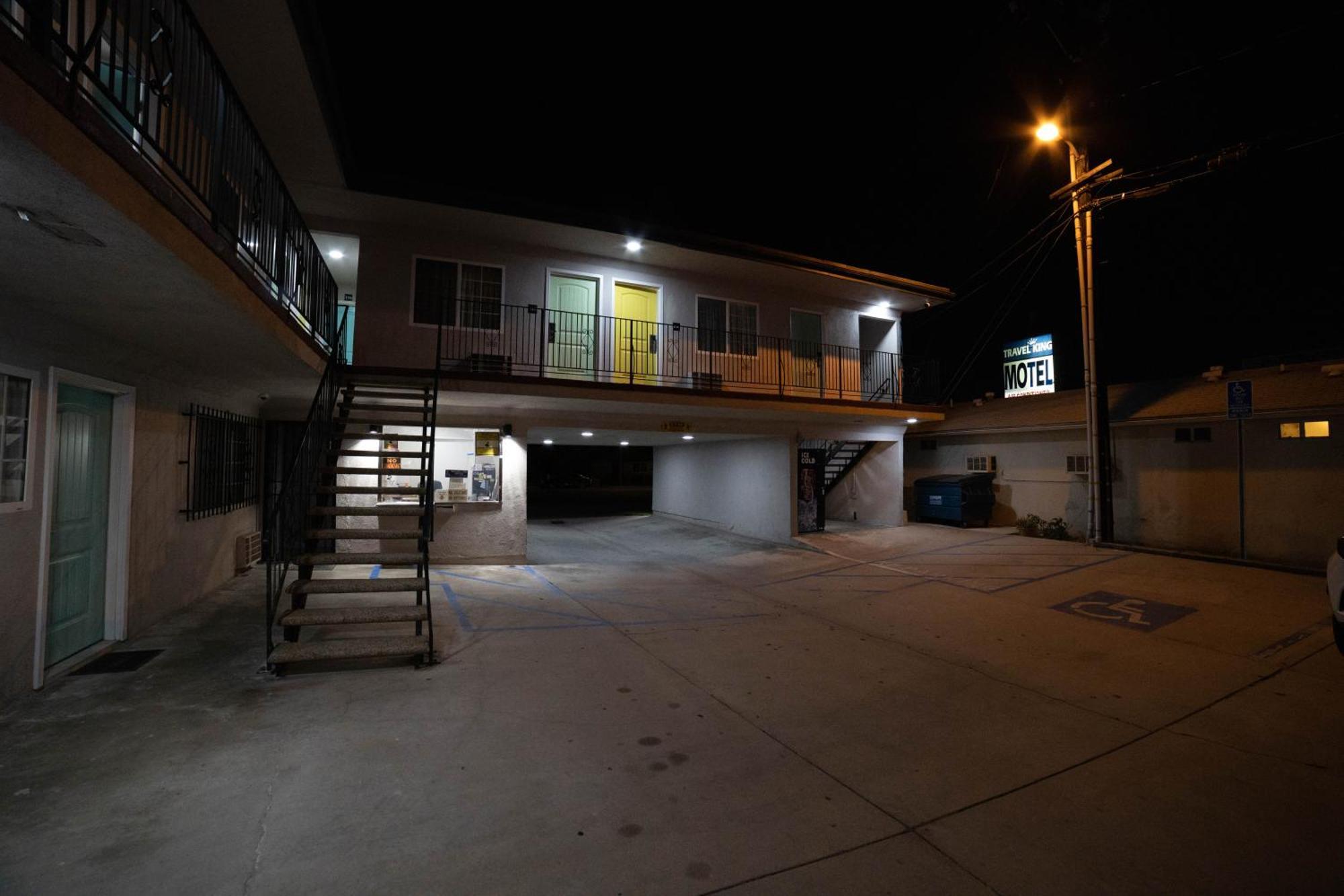 Artesia Motor Inn เบลฟลาวเวอร์ ภายนอก รูปภาพ