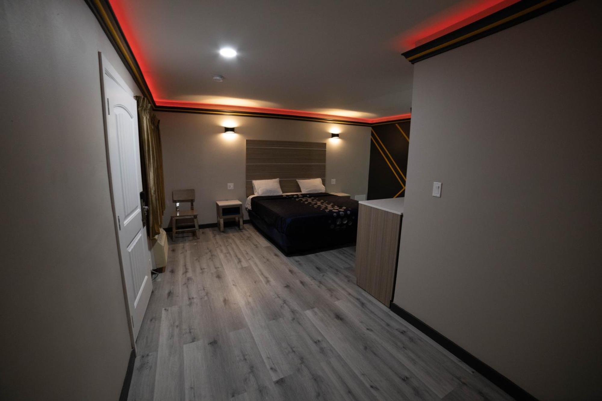 Artesia Motor Inn เบลฟลาวเวอร์ ภายนอก รูปภาพ